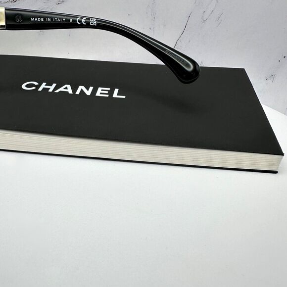 New CHANEL Sunglasses - Picture 11 of 16